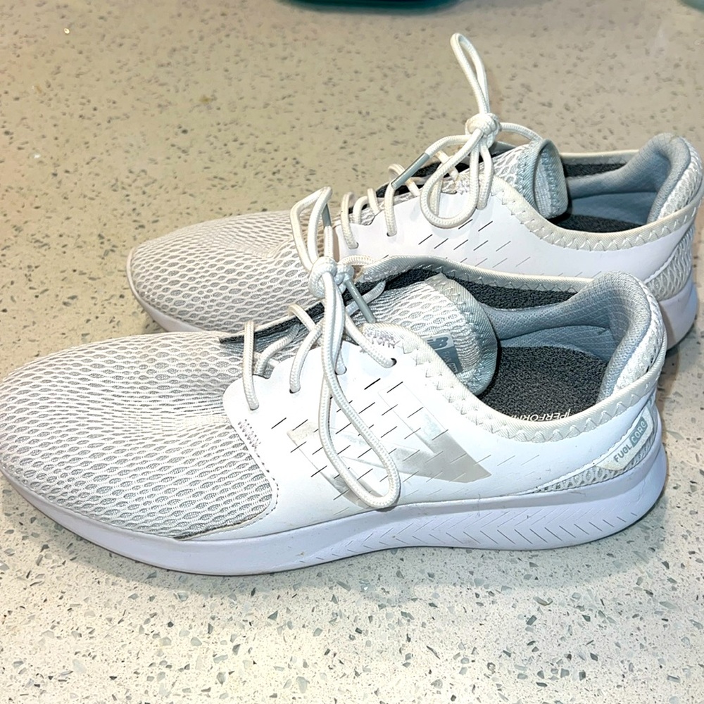 New Balance Response 2.0 Fuel Core Coast Women’s Size 8